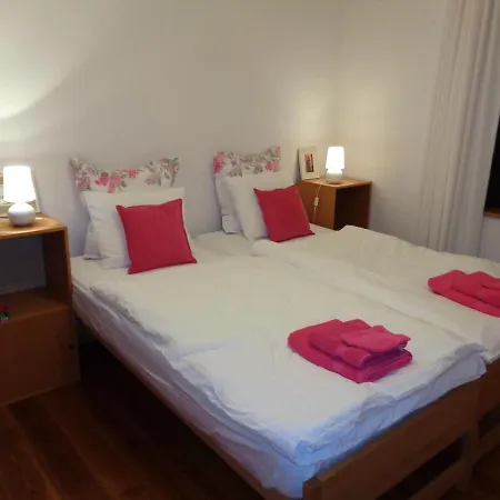 Bed & Breakfast Au Jardin Calme 2*