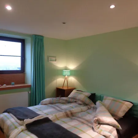 Au Jardin Calme Bed & Breakfast 2*